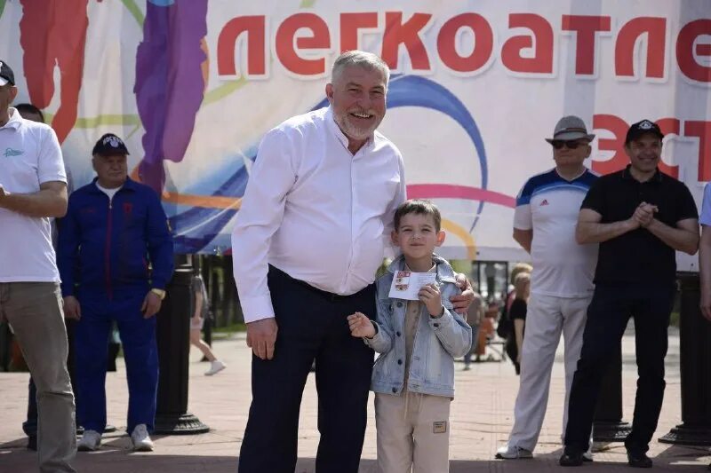 Типичный лениногорский. Новости лениногорска на сегодня. Лениногорск. 78 годовщина победы. Новости лениногорска на сегодня.