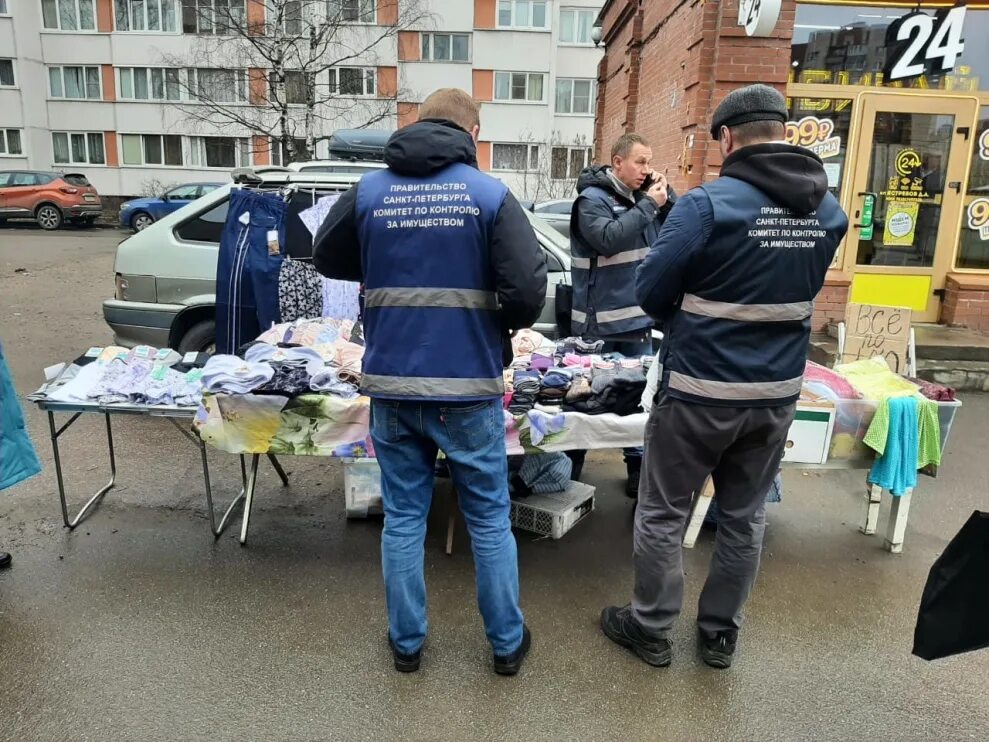 Главные новости за неделю в мире. Незаконная торговля в СПБ. Незаконную торговлю в Питере. Незаконную торговлю в Питере (ларьки). Пресечение незаконной торговли возле метро.