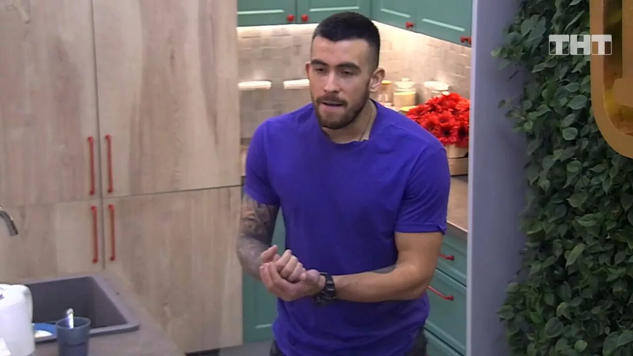 Игорь григорьев дом 2. Григорьев дом 2. Игорь григорьев дом 2. Сколько лет игорю григорьеву из дома. Григорьев дом 2.