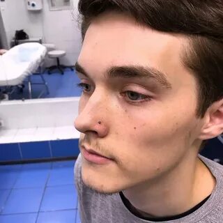 Мальчик нос