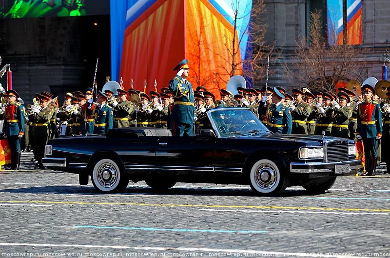 красная площадь 9 мая. 100 лучших школ россии. безусловно победа. безусловно победа. 9 мая площадь.