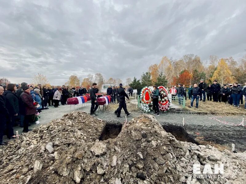 Списки погибших добровольцев. Прощание в Челябинской области. Похороны в Челябинске погибшего в Украине. Похороны мобилизованных в Челябинской. В Челябинской области простились с погибшими мобилизованными.