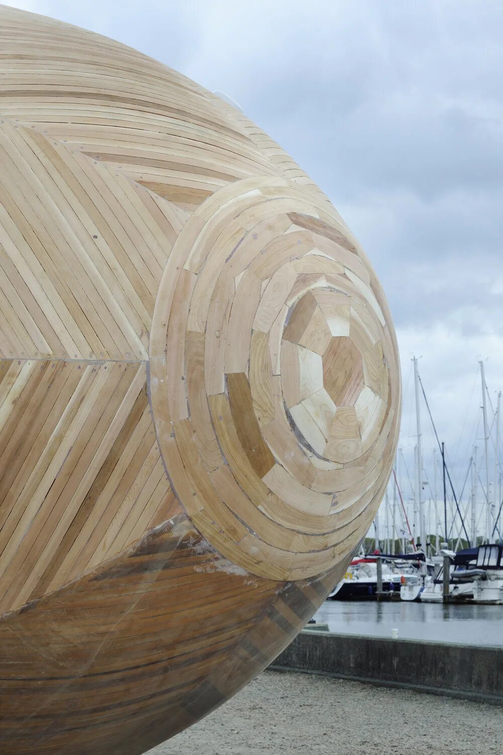 Плавающая дерево. Exbury egg. деревянный дом яйцо. плавающее дерево. плавучее яйцо.