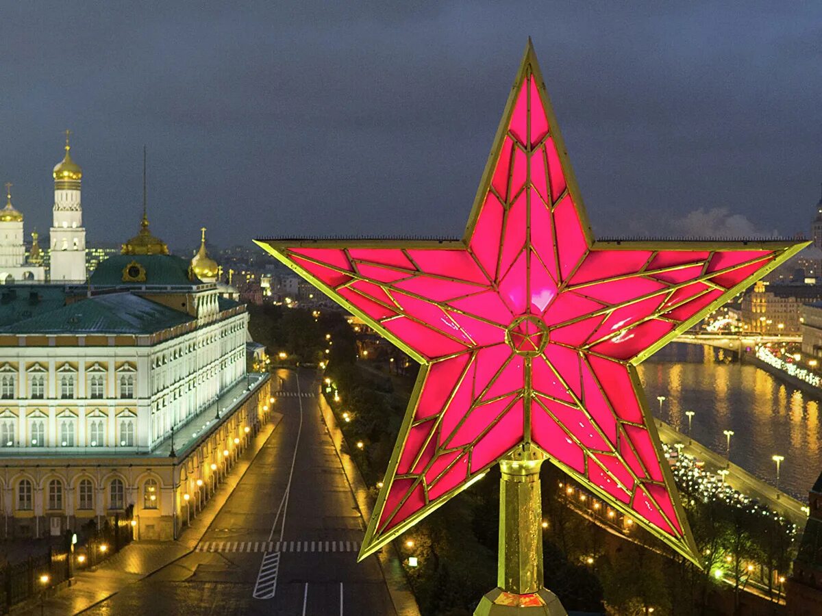 Рубиновая кремлевская звезда. Звезда на Спасской башне Московского Кремля. Рубиновые звезды Московского Кремля. Спасская башня Рубиновая звезда. Кремлевская Рубиновая звезда 1935.