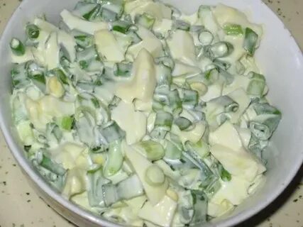 Салат с яйцом огурцом и сметаной