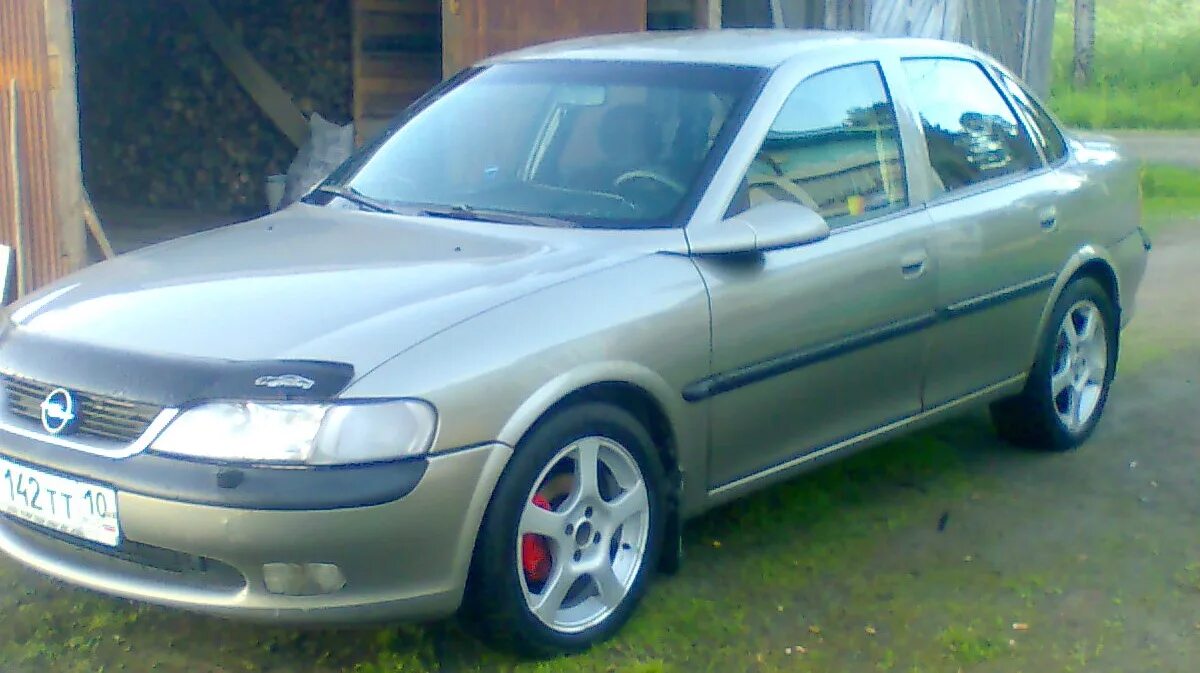 Купить вектра б 1.8. Opel Vectra 1996. Opel Vectra b 1996. Opel Vectra 1996 1.8. Opel Vectra b 1996 1.8.