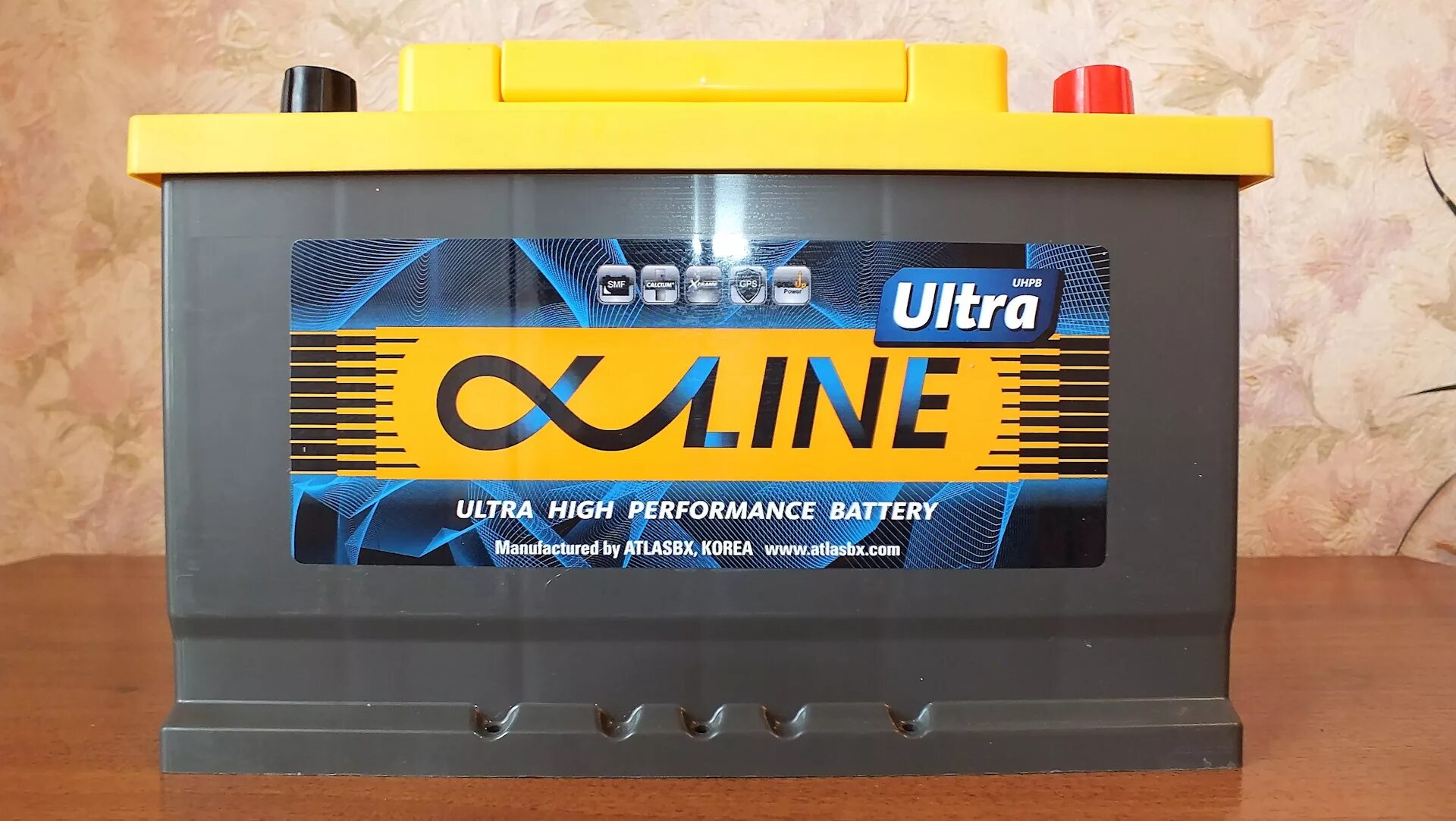 Ultra battery. Аккумулятор ALPHALINE Ultra. Корейский аккумулятор автомобильный ультра line 10w. Аккумулятор 55 а Ultra line. Альфа лайн аккумуляторы.