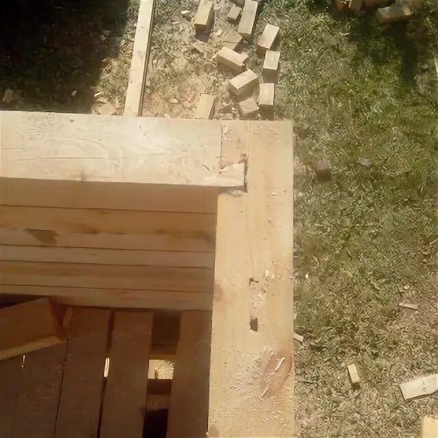 Дом в теплый угол. Баня в теплый угол. баня из бруса в тёплый угол с остатком.