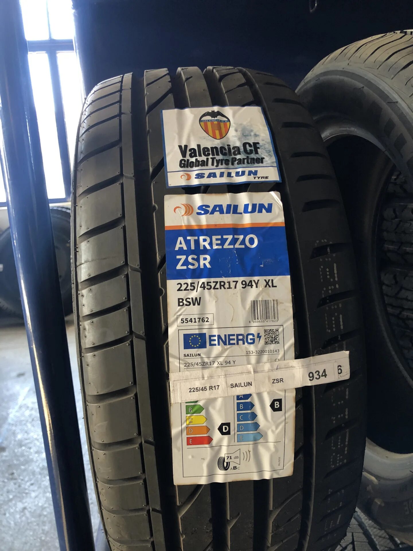 Sailun pole d. Шины Sailun Atrezzo ZSR 225/45 r17 94y. Sailun Atrezzo ZSR 225/45 r17 94y XL. Sailun Atrezzo ZSR 225/45 r17. Sailun Atrezzo ZSR 215/45/17.