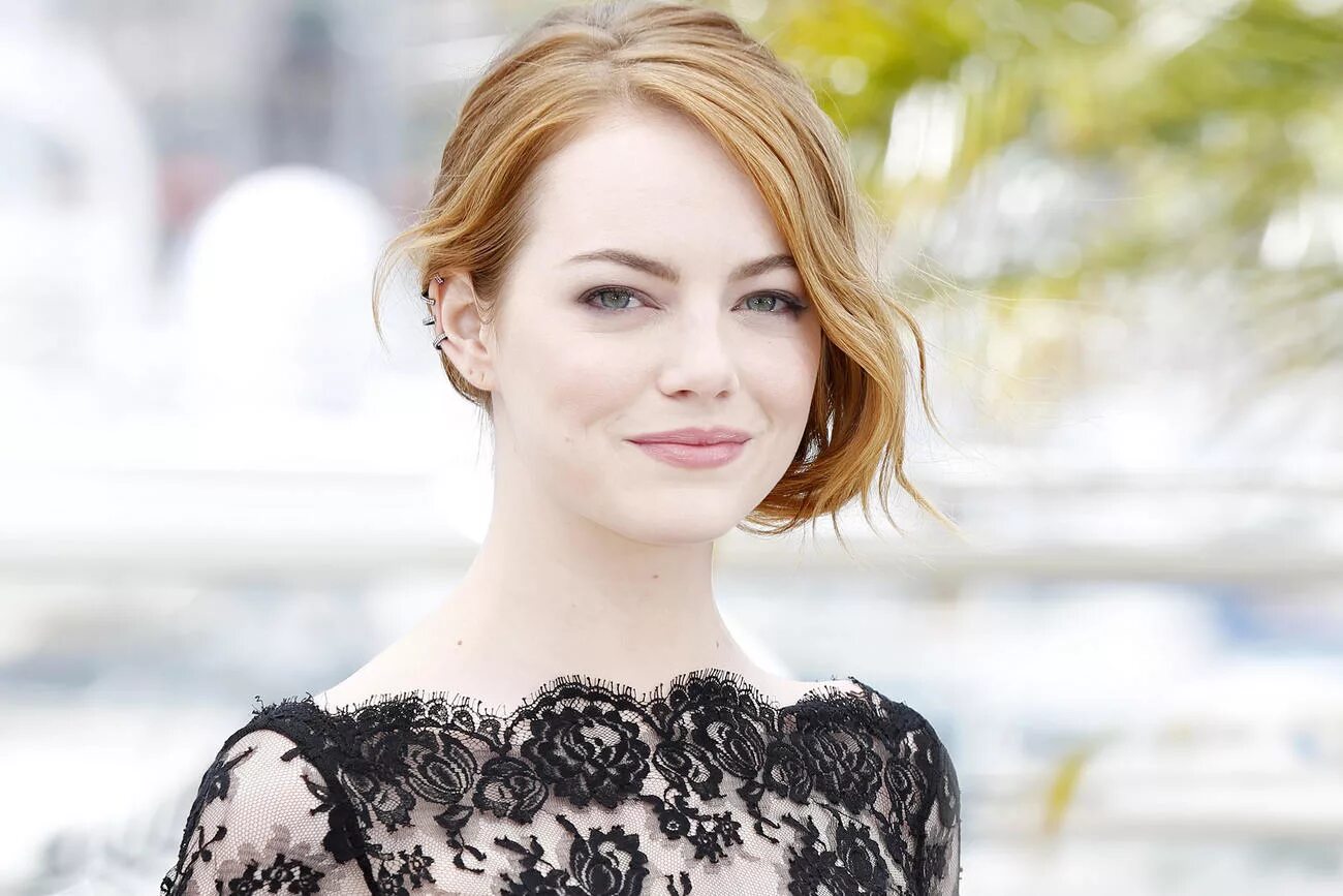 Emma stone poor. Эма стьоун. Emma Stone 2017.