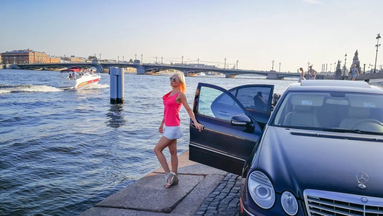 Купить автомобиль санкт петербург новые. Санкт-Петербург машины. Фотоотчет автомобиля. Красиво машина Санкт-Петербург. Возле моря регион Питер автомобили.