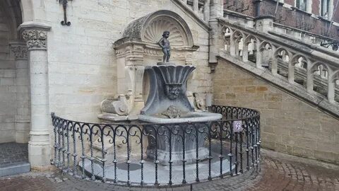 Manneken pis каменноостровский