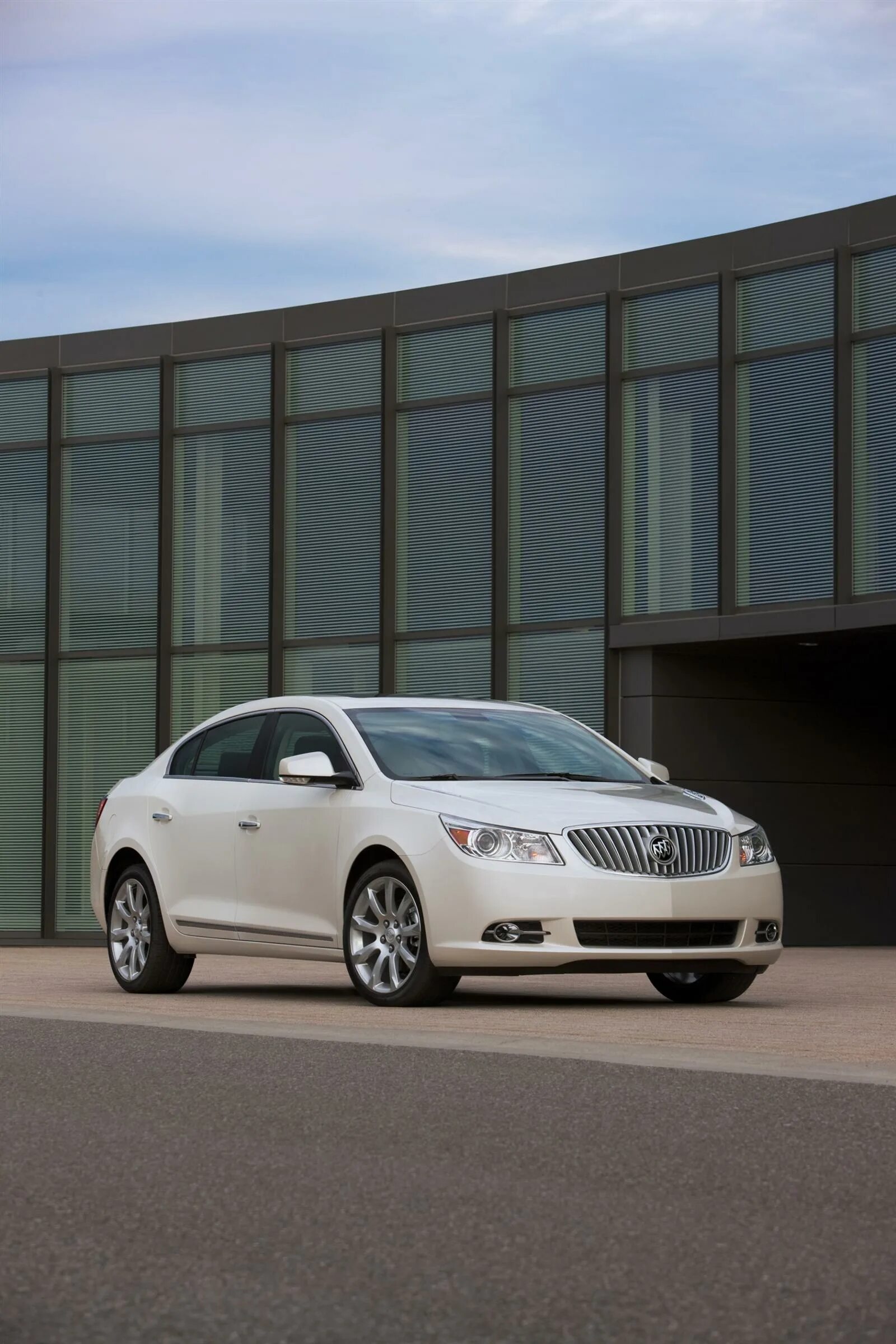 2013 Buick Verano Preview