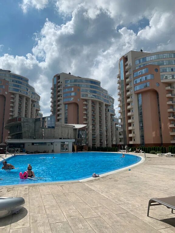 крымская 3/1 воронеж. крымская 4 геленджик. акватория геленджик. жк акватория геленджик статуи. крымская.