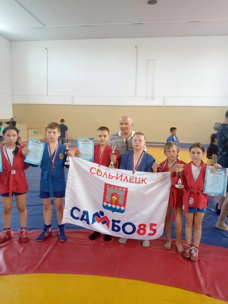 Самбо соль илецк. Багаутдинов ильнур ахатович самбо. Самбо борьба. Никита смородин соль илецк. Золотой колос соль илецк по самбо.