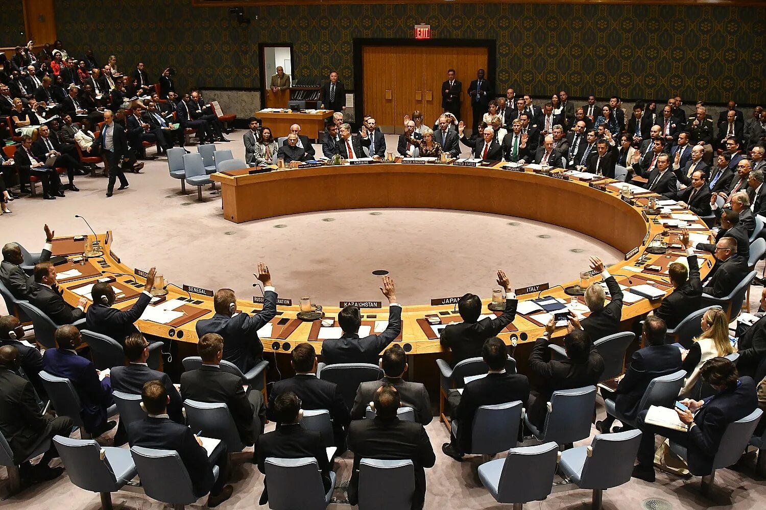 Оон 2017. Совбез ООН 1950. Совет безопасности ООН комитеты. Генеральная Ассамблея ООН. ООН картинки.