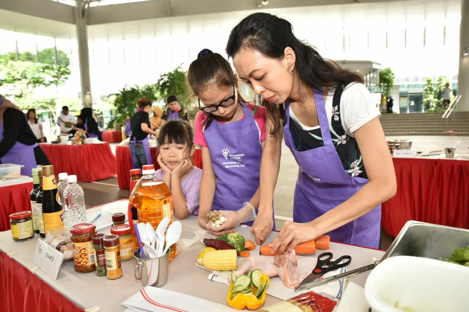 Cooking competitions. Cooking Competition. Cookery Competition. Cooking Day в детском саду. Еда на соревнования ребенку.