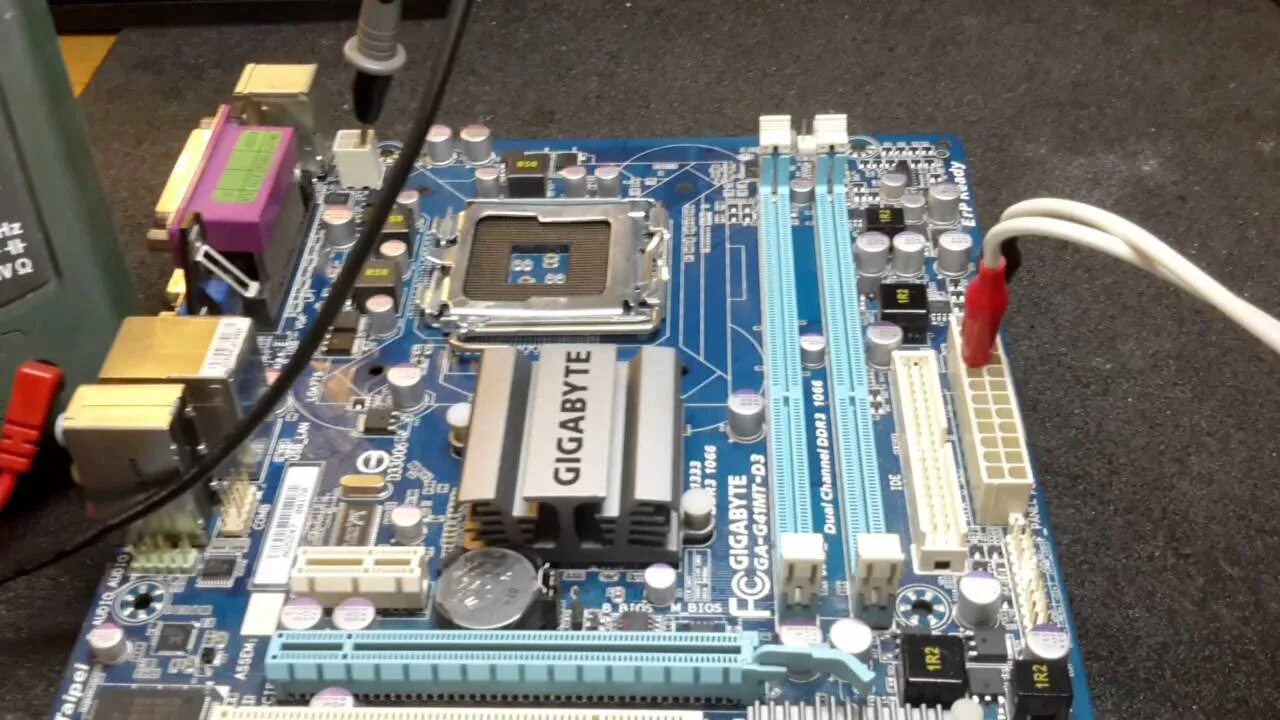 ASROCK h61 HVGS. Ревизия мат платы ASROCK. ASUS p8b75-m LX Plus. Пост плата для материнской платы. Материнская плата не работает слот памяти