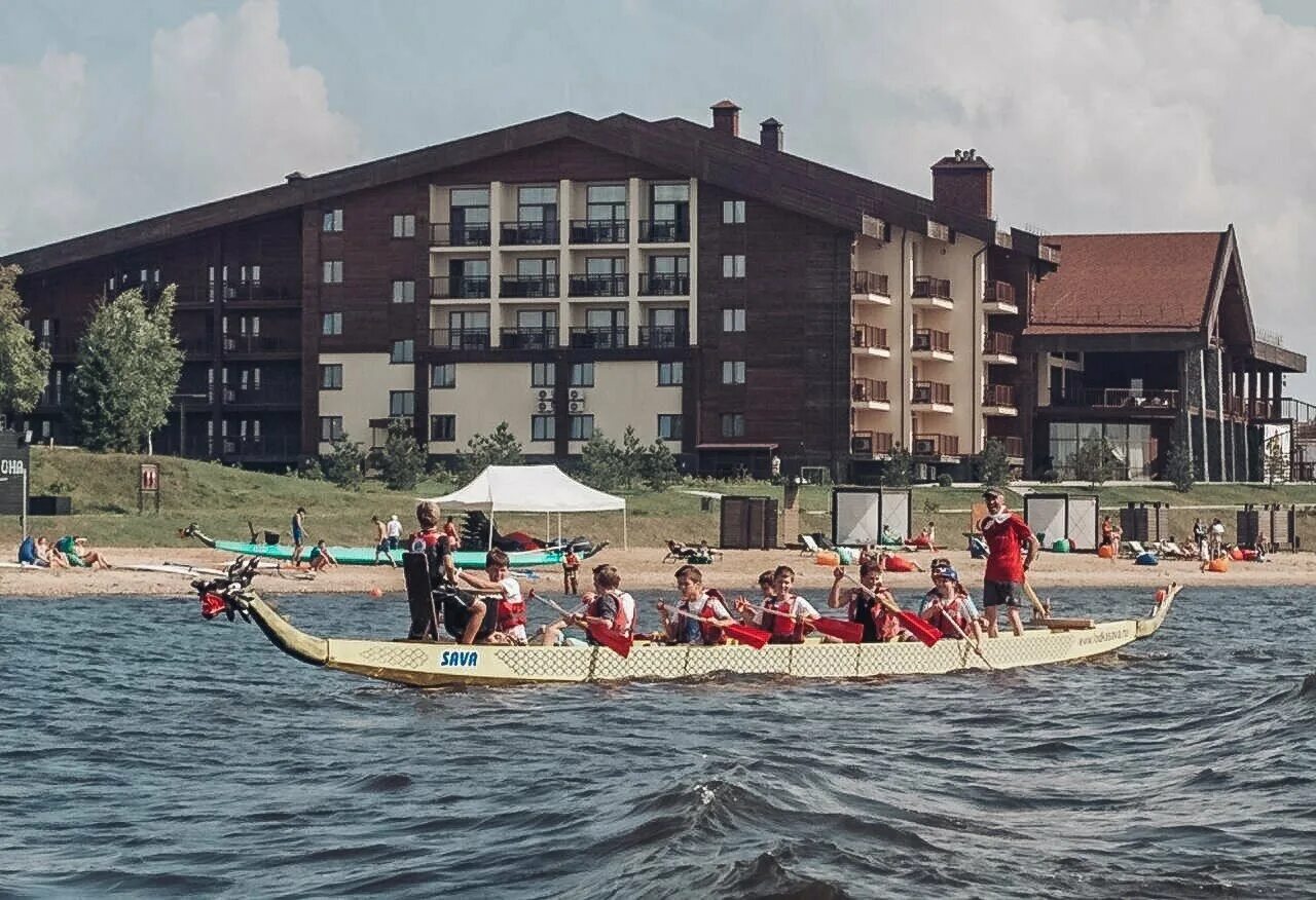 конаково ривер клаб тверская область. конаково ривер клаб. конаково ривер клаб пляж. конаково ривер клаб тверская область. база отдыха ривер клаб конаково.