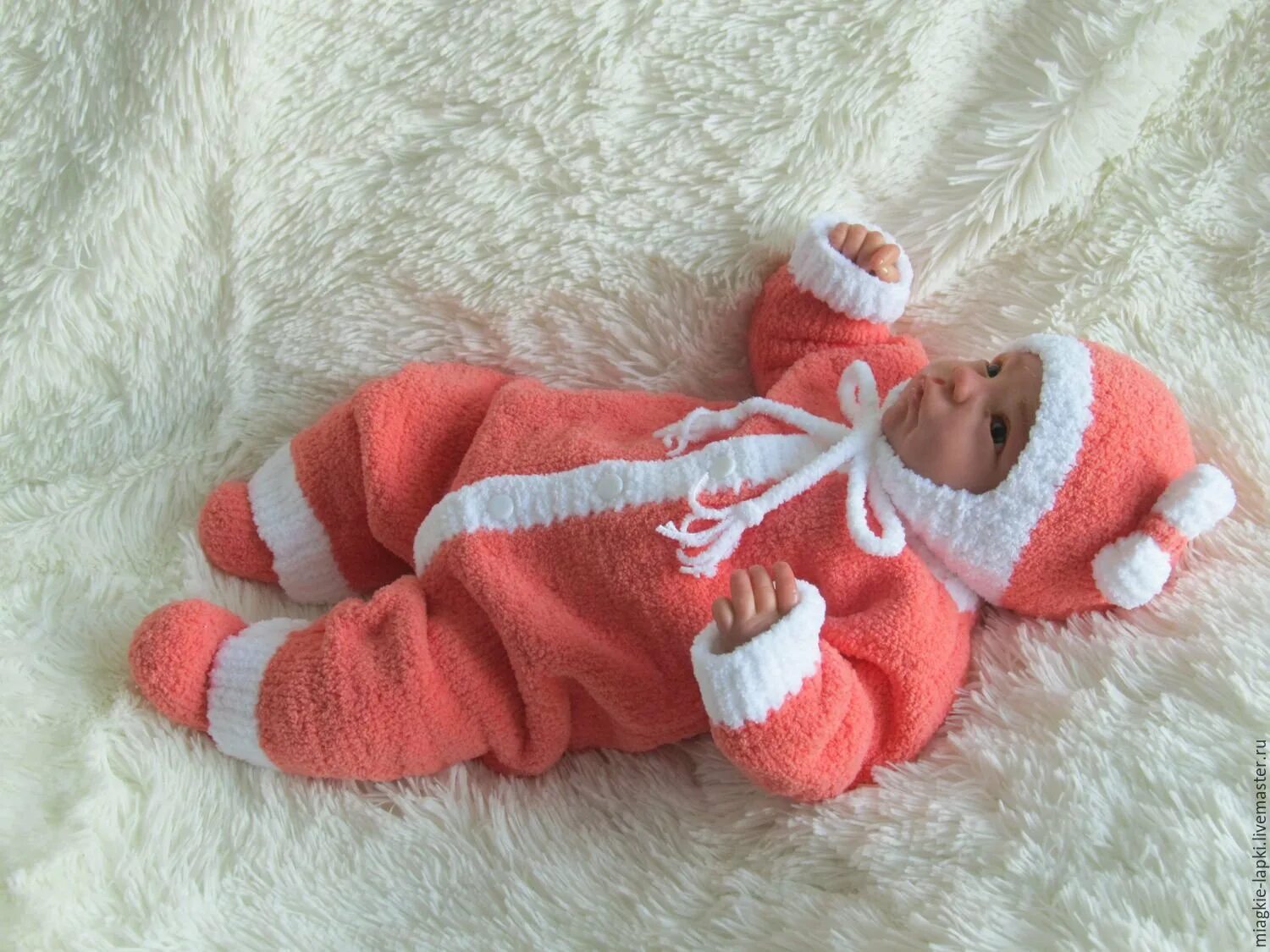 вязаный комплект для новорожденного. вязаные детские вещи. вязаный комплект для новорожденной девочки. комбинезон вязаный для новорожденного. вяжем новорожденным девочкам.