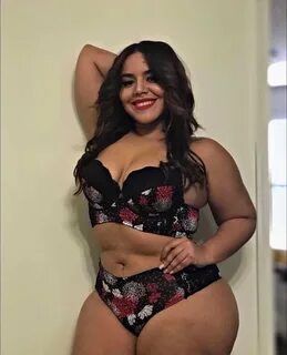 Slideshow keisy nayobi nude.