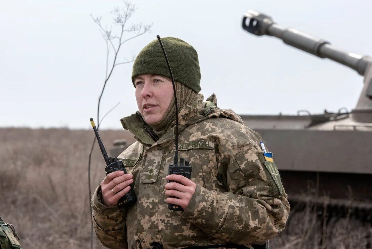 Олена белозерская снайпер. Женщина снайпер. Где украинская снайперша. Где украинская снайперша. Где украинская снайперша.