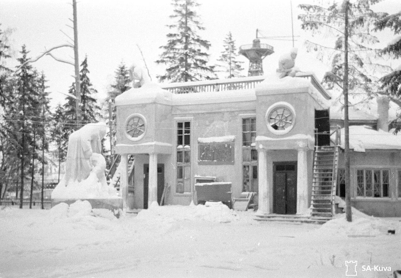 медвежья гора станция 1940 год. гостиница нквд в медвежьегорске. медвежьегорск здание управления беломорканала нквд. архив медвежьегорска. архив медвежьегорска.
