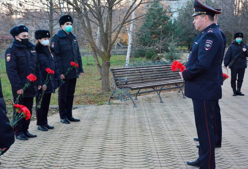 День памяти сотрудников погибших при выполнении служебных. 8 Ноября день памяти сотрудников ОВД. 8 Ноября день памяти погибших сотрудников органов внутренних. 8 Ноября день памяти погибших сотрудников МВД. День памяти погибших сотрудников органов внутренних дел.