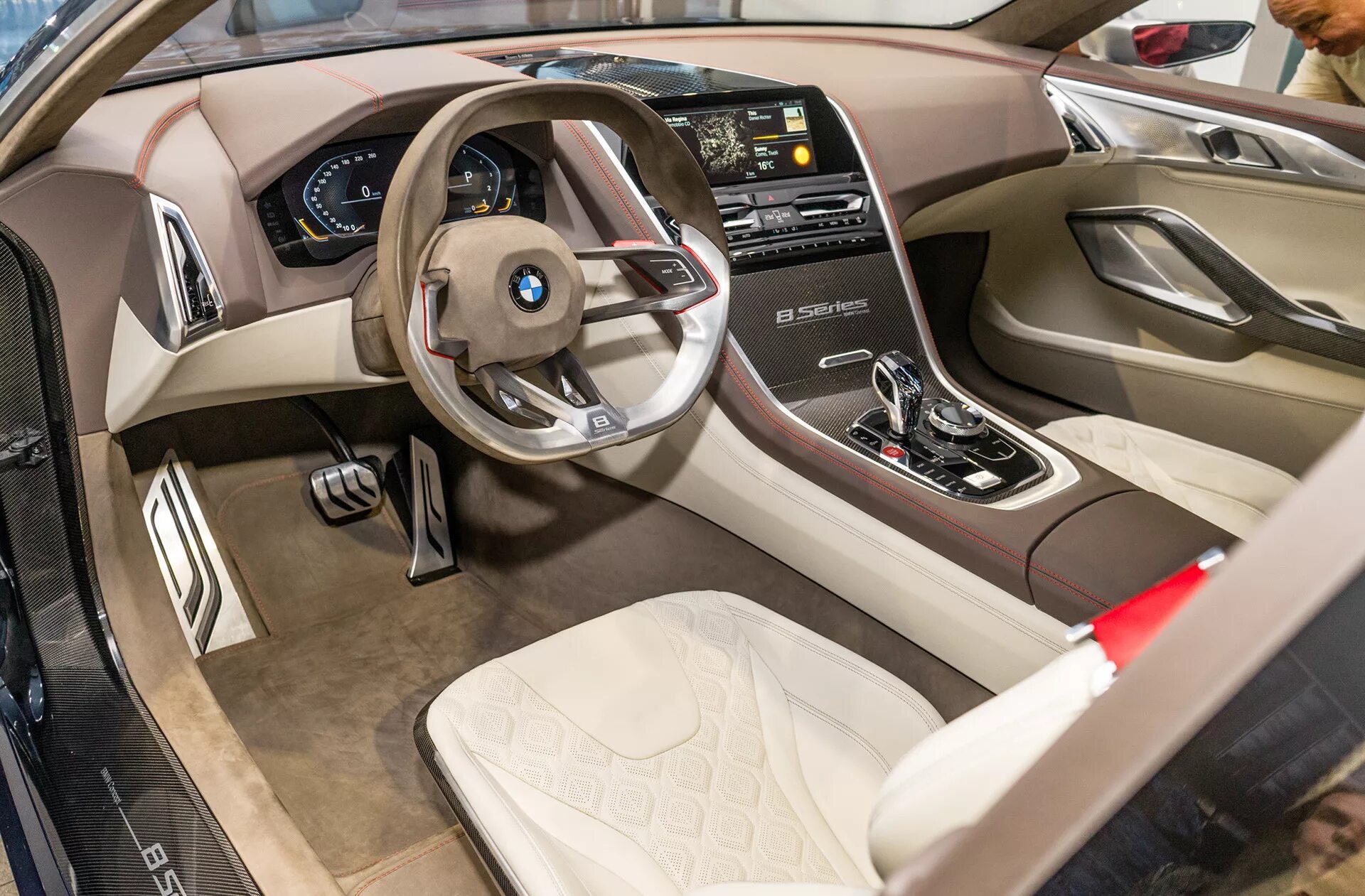 Новое в 8.2. BMW 8 2022 салон. BMW 8 Interior. BMW m8 2021 салон. BMW m8 2023 Interior.
