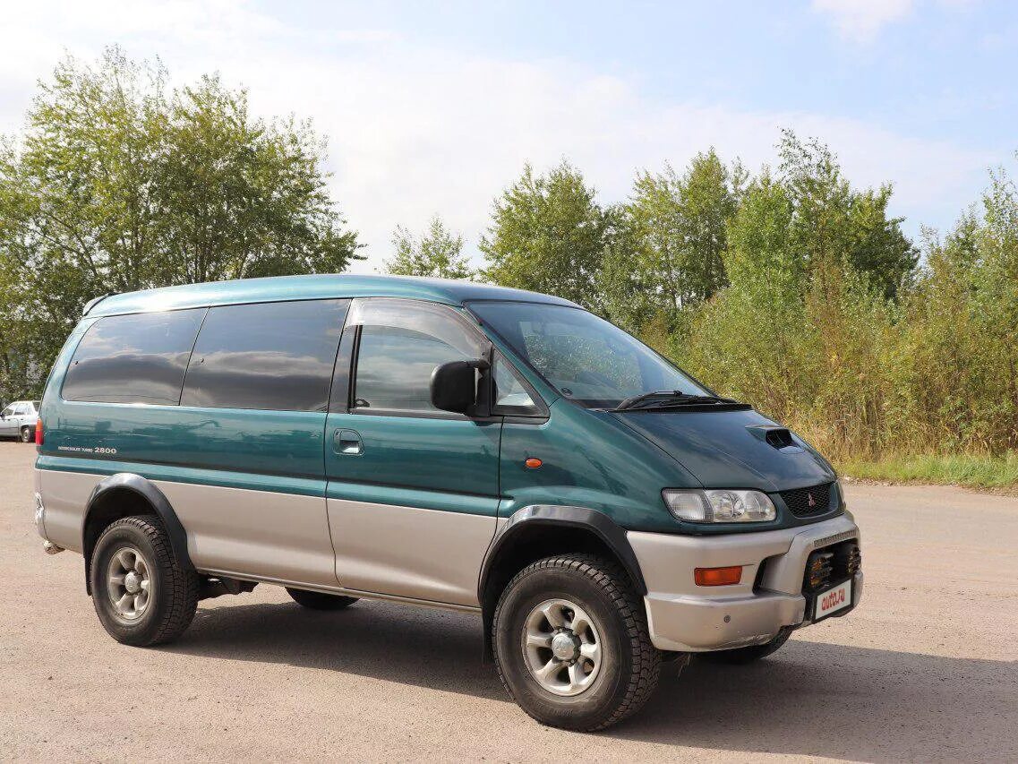 Митсубиси Делика 4wd. Делика 1998 Митсубиси Делика. Mitsubishi Delica 4. Mitsubishi минивэн Delica.