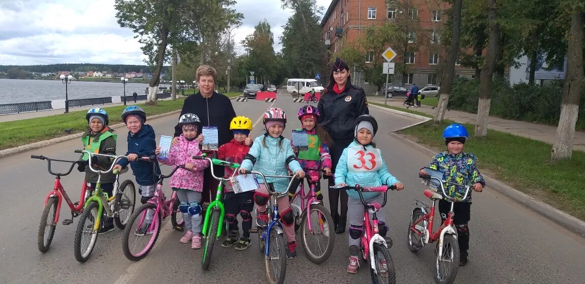 Диана бутова. Город воткинск достопримечательности. Велосипеды город воткинск. Воткинск ул 1 мая. Воткинская районная организация вои, воткинск.