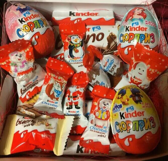 Киндер сюрприз киндер сюрприз. Киндер. Киндер в магазине. Ашан киндеры. Киндер магазин.