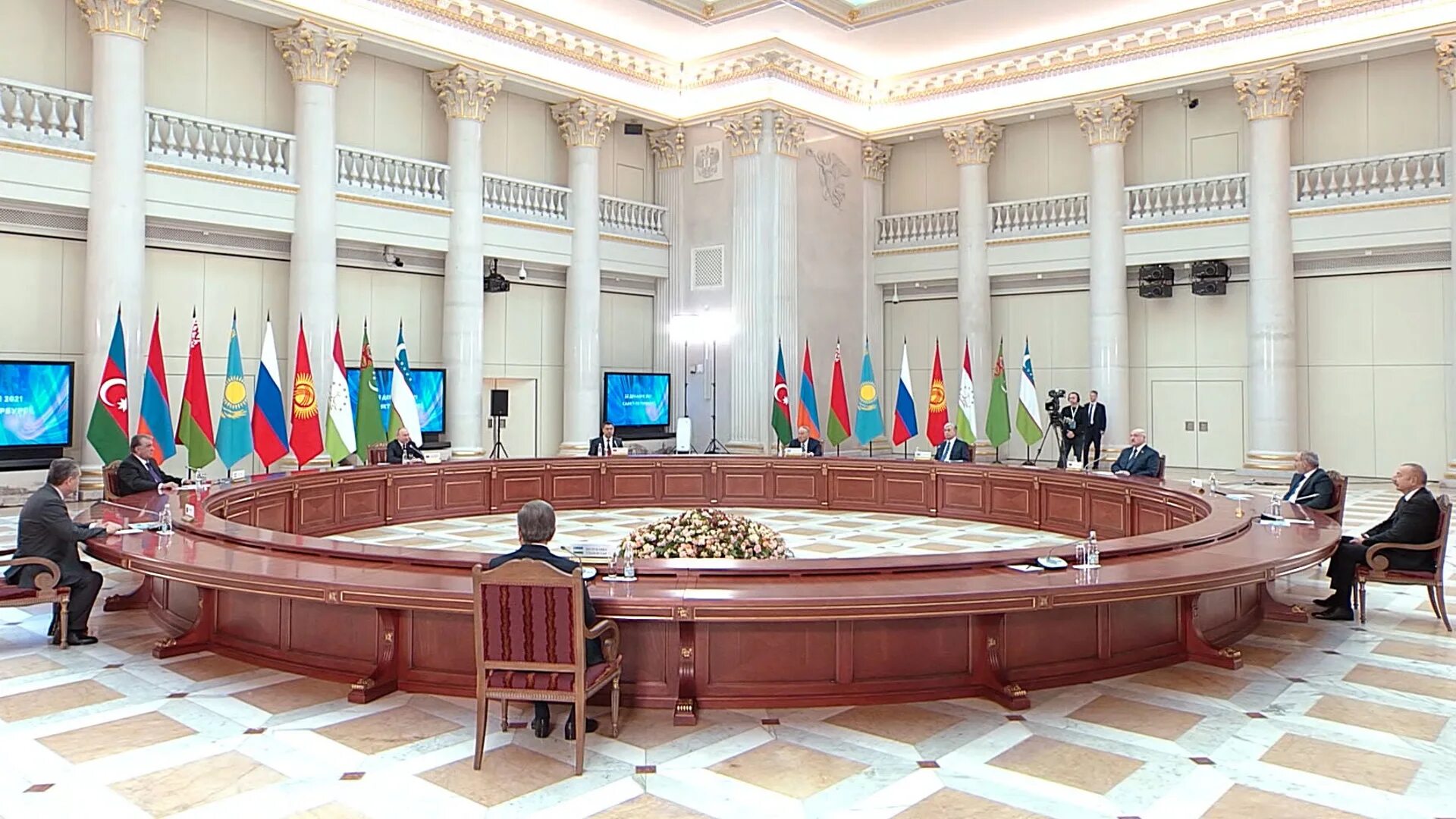 Встреча стран снг в петербурге. Саммит снг в санкт петербурге 2025. саммит снг 2025 санкт петербург. встреча глав снг в санкт-петербурге. неформальный саммит снг в петербурге.