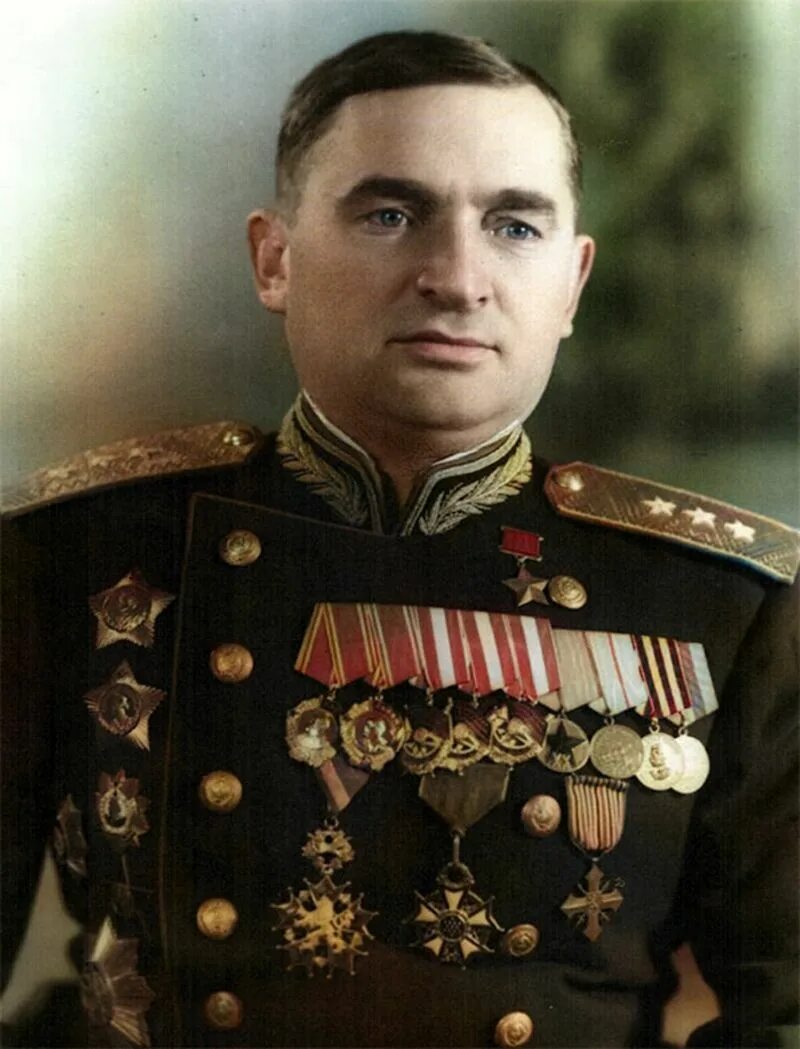 Фамилия генерала