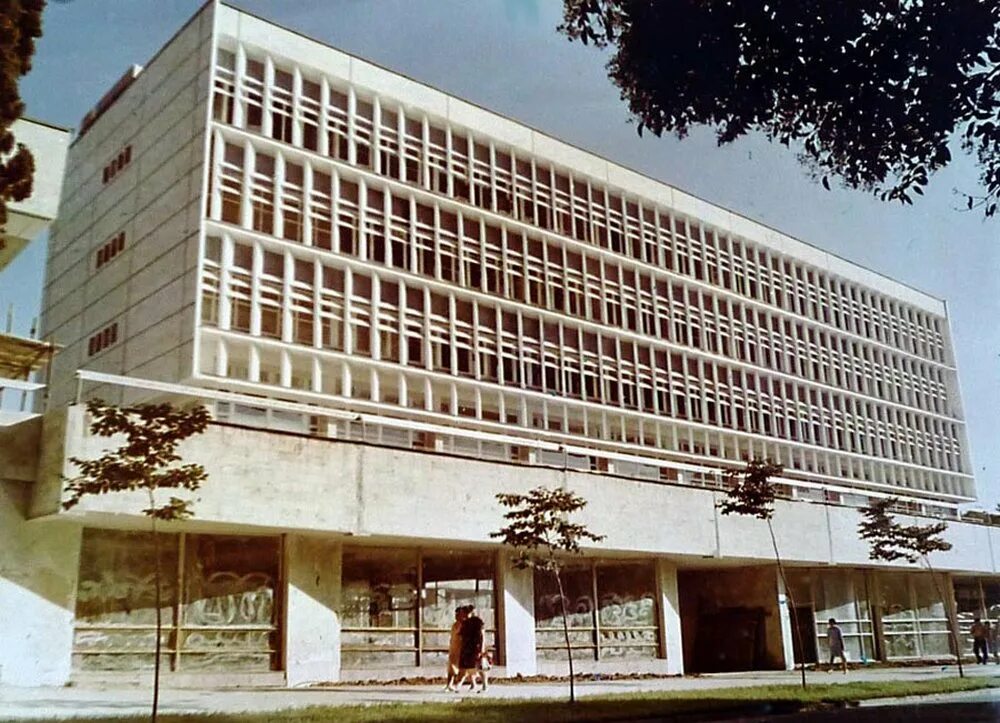 Мурманск здание атс. Междугородняя телефонная станция. Междугородная станция. 7. Атс на ярославском проспекте.