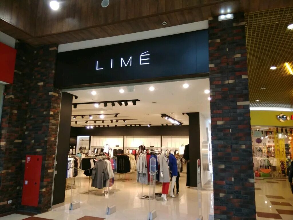 Lime Авиапарк. Lime витрина. Lime Саратов. Лайм магазин одежды Саратов. Магазин одежды laim