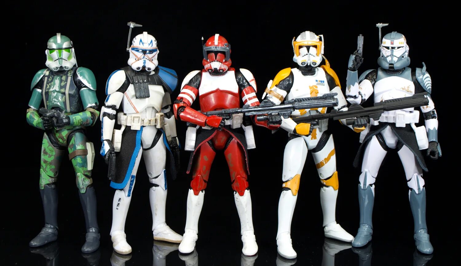 Clone command. Звёздные войны клон вольф. Star wars командир пондс. Капитан вульф звёздные войны. Клон командер гри звёздные войны.