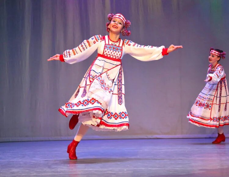 Народный творческий коллектив. Ансамбль россиянка. Танцы народные в Москве. Ансамбль россиянка Москва. Детский ансамбль россиянка.