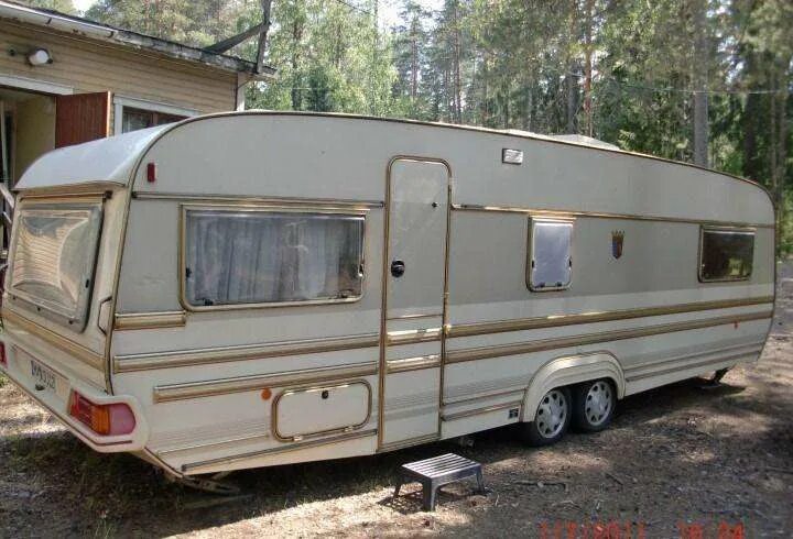 Прицеп дом на колесах фото Small Spaces That Live Large Motorhome interior, Airstream interior, Rv interior