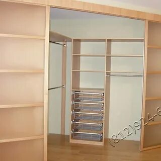 Сделать гардеробную дверью купе