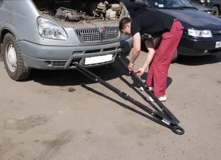 Машина берущая на буксир