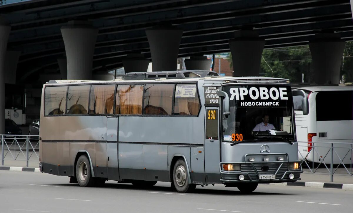 Бийск белокуриха автобус цена. Автобус 930. Яровое Белокуриха автобус. Барнаул Яровое автобус. Новосибирск Яровое автобус 930.