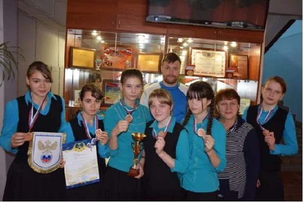 Школа интернат общеобразовательная программа. Школа интернат в московской области. Школа интернат логотип. Город луга школа лужский интернат. Муниципальная школа.