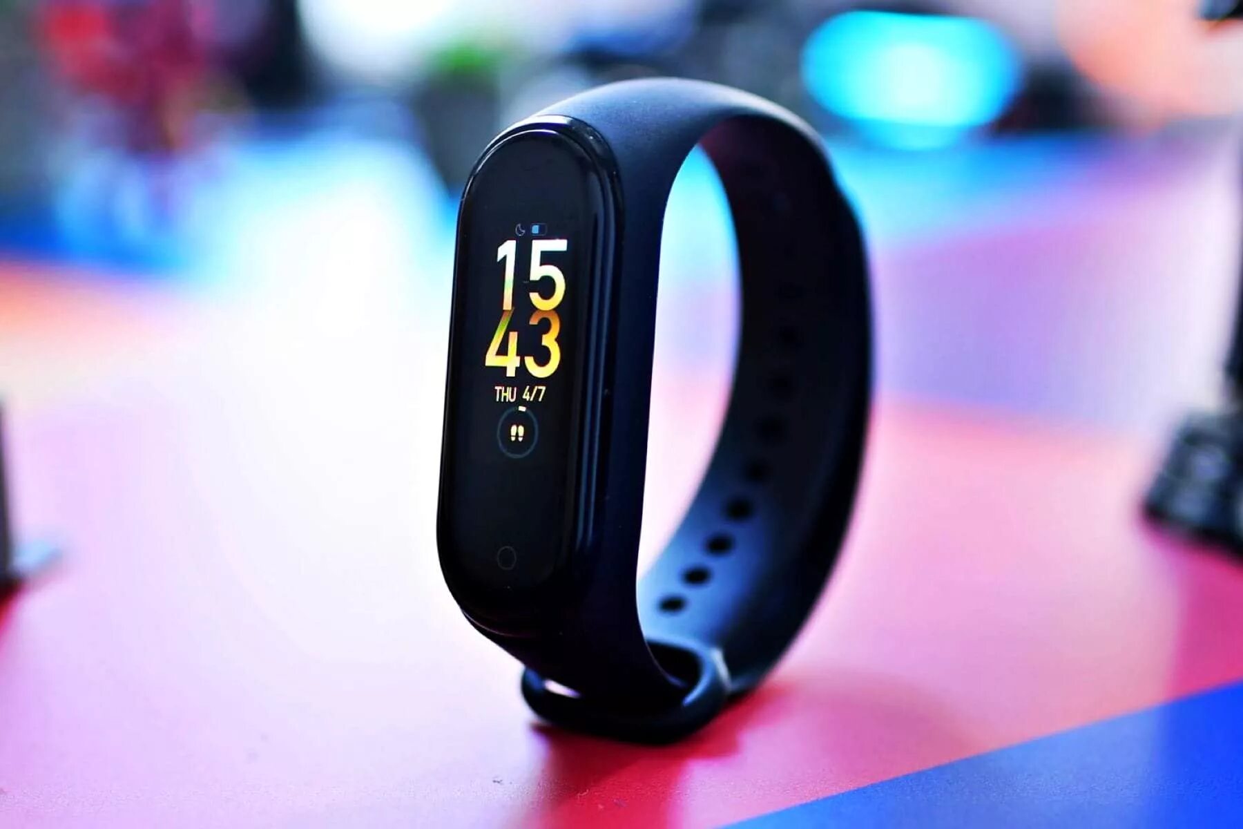 Фитнес браслет xiaomi mi band 4 приложение