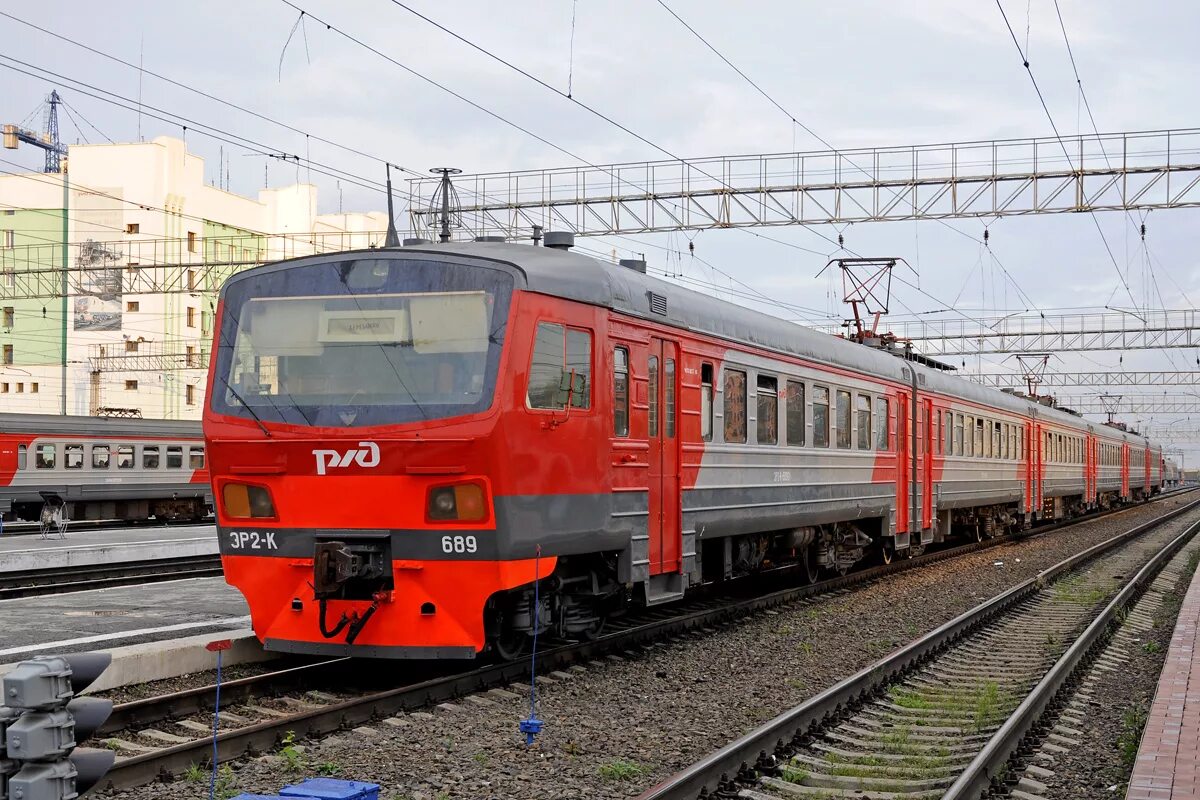 Электропоезд тогучин. Эр2к 689. Эр2к 689 Новосибирск. Эр2-305. Эр2р 7047.