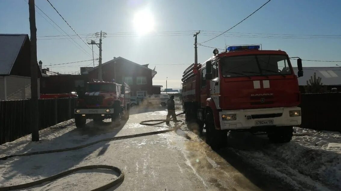 Новости хомутово. Пожар в хомутово 1 января. село хомутово пожар.