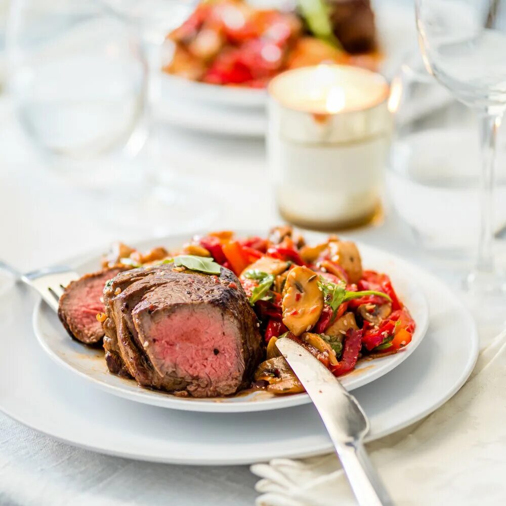 Ресторан пентхаус меню. Азимут отель шведский стол. Ужин нижний новгород. Ужин нижний новгород. Необычные места для свиданий.