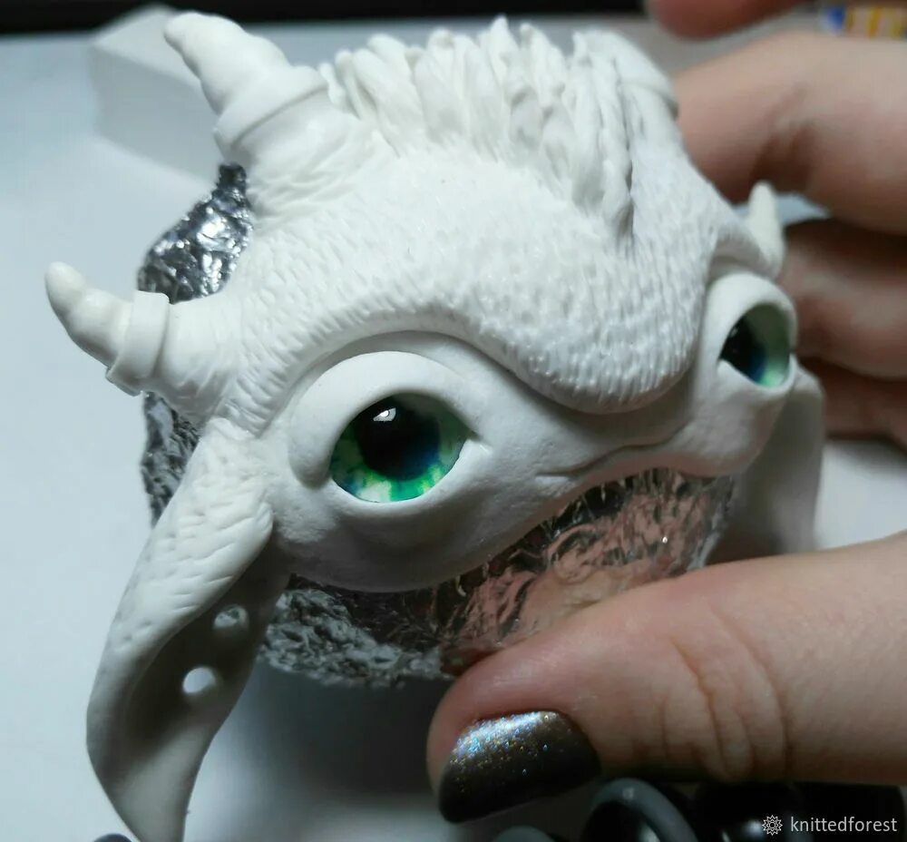 Смешанная техника игрушки мех глина. Игрушки в смешанной технике. Монстрик из полимерной глины и меха. Игрушки из полимерной глины в смешанной технике. Игрушки из полимерной глины и меха.