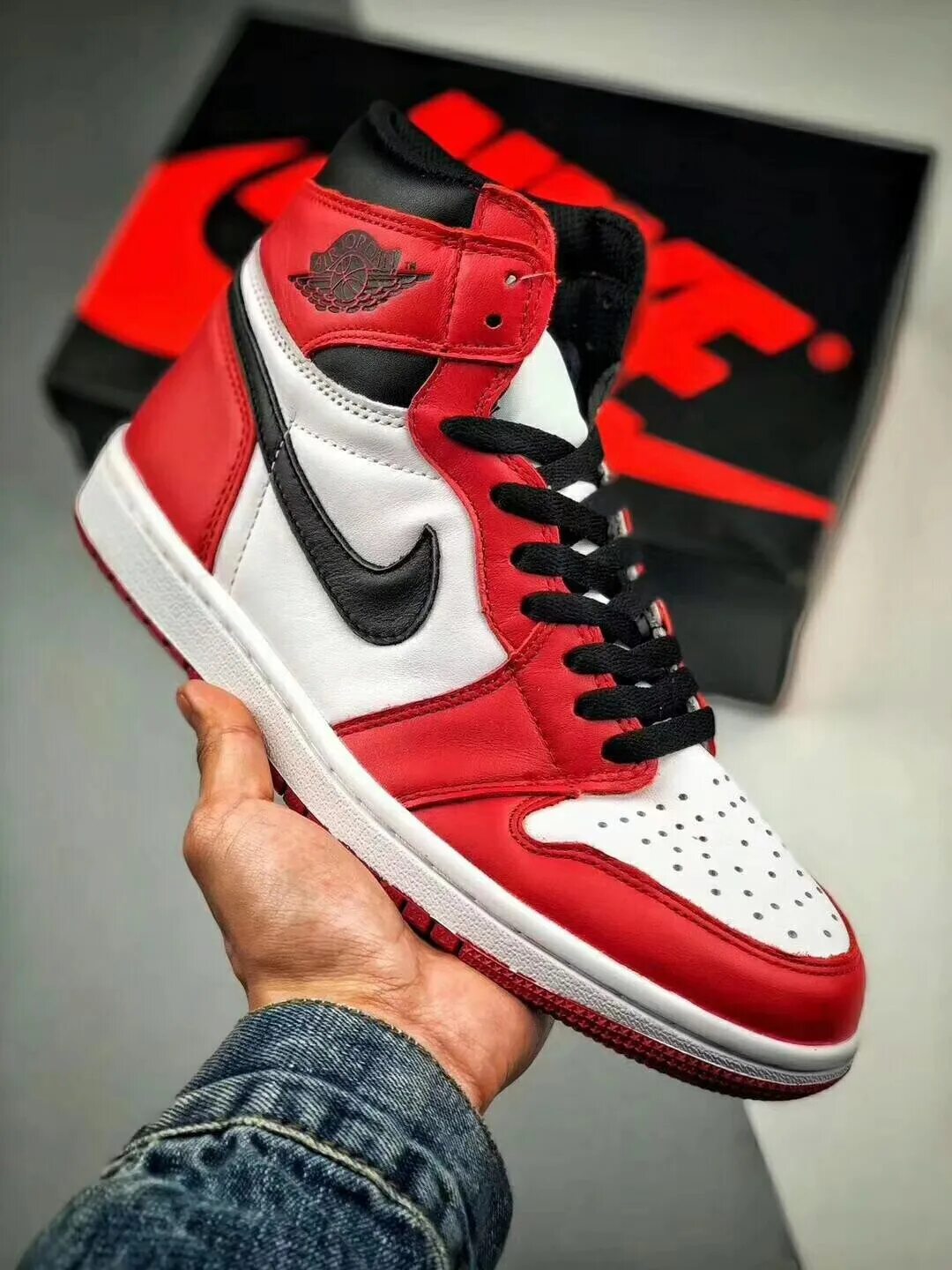 Jordan 1 кроссовки купить