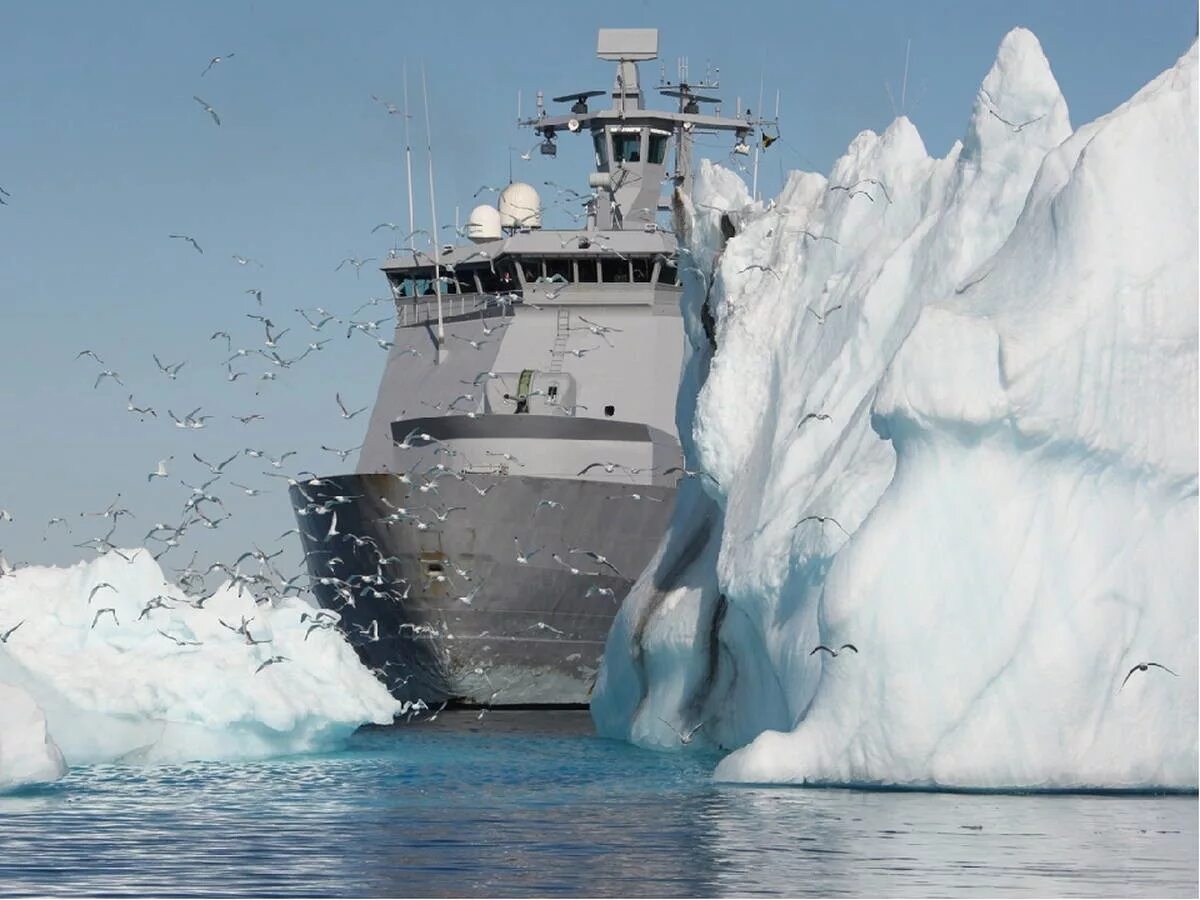 Свальбард ледокол. Свальбард Норвегия корабль.